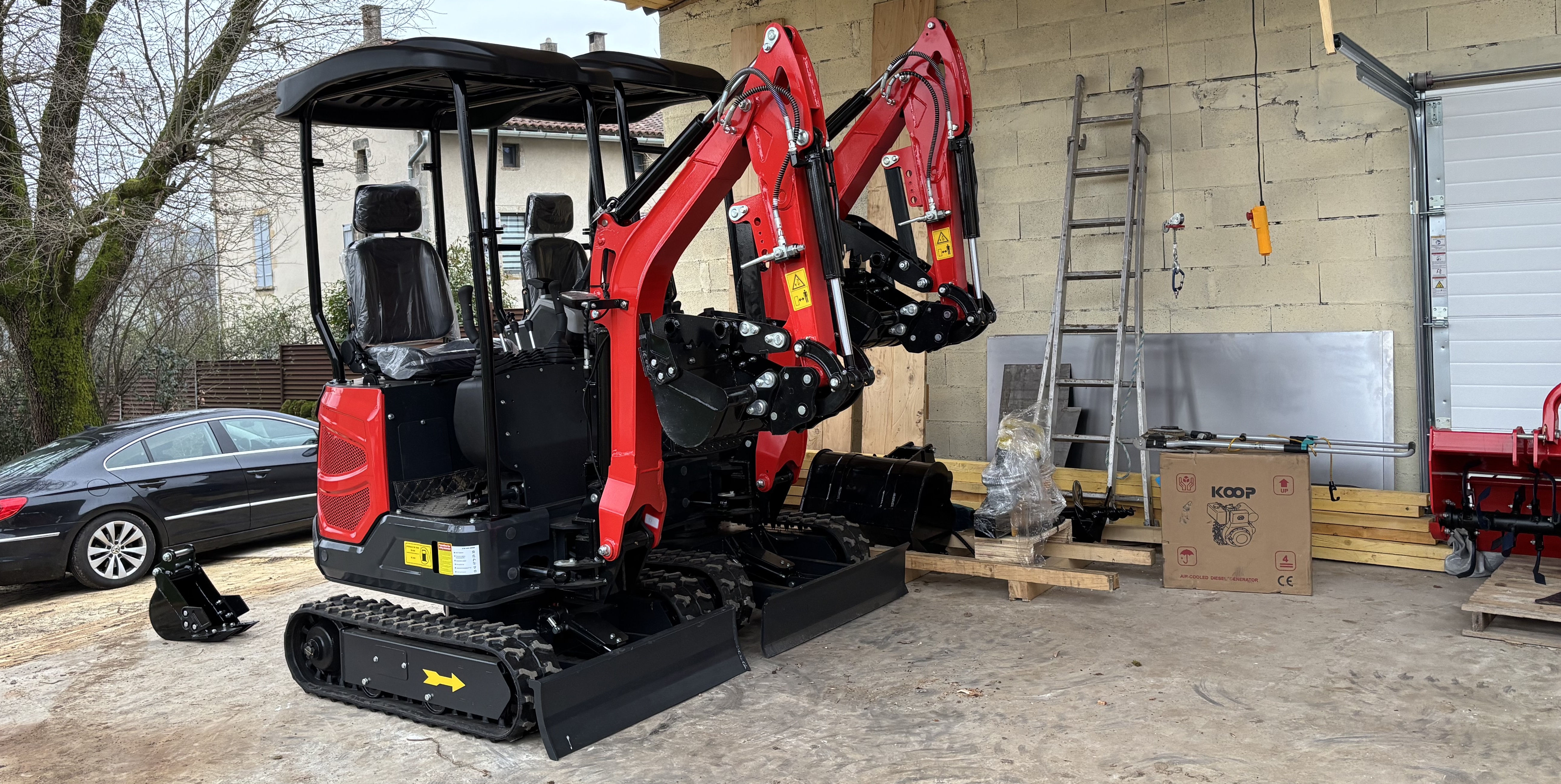 Mini-pelle Holitor chantier